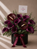Still Falling for You - Alcatraces berenjena y anturios vino The Flower Lab