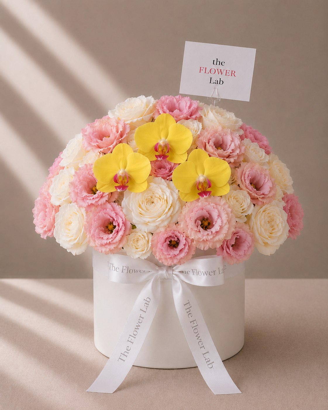 Birthday Girl — Rosas, lisianthus y orquídeas — The Flower Lab