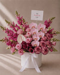 Just Because — Flores rosas de temporada — The Flower Lab