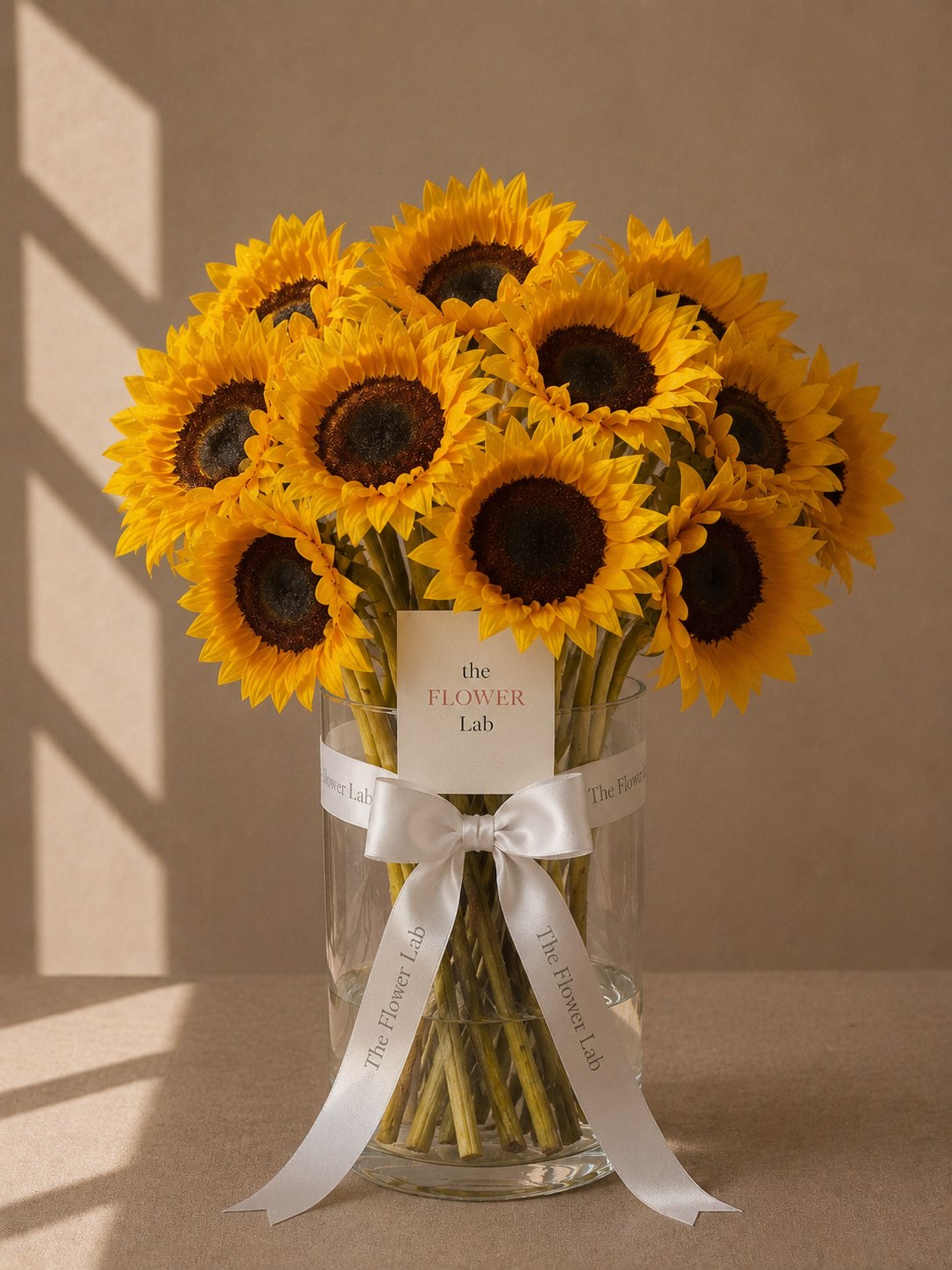 Sunny Day — Girasoles — The Flower Lab